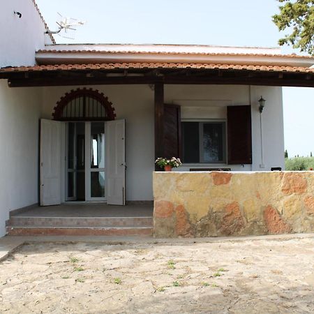 Casa Bouganville Villetta Tra Le Vigne E Il Mare メンフィ エクステリア 写真